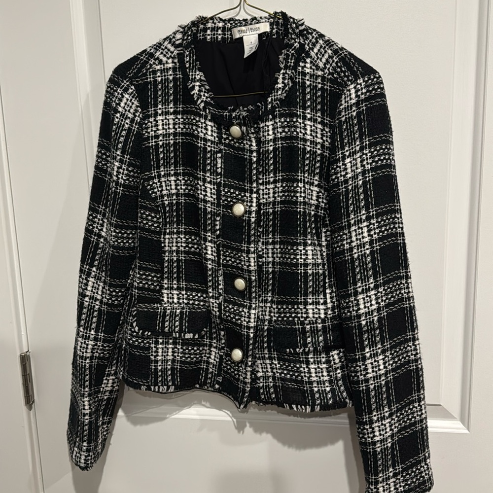White House Black Market Tweed Blazer Black White Pearl Gold Button sz 4 small